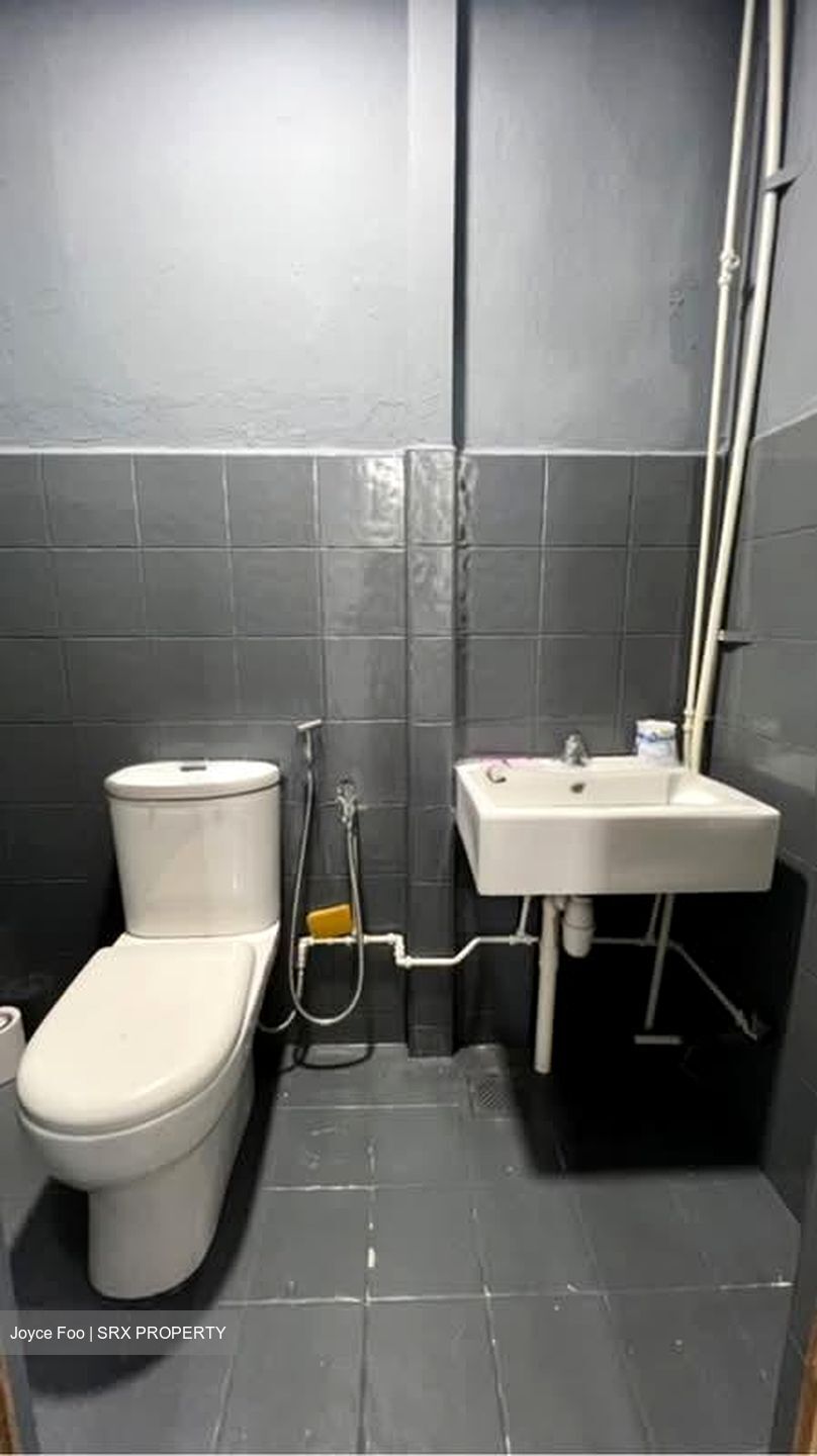 Sembawang Park (D27), Shop House #551522431
